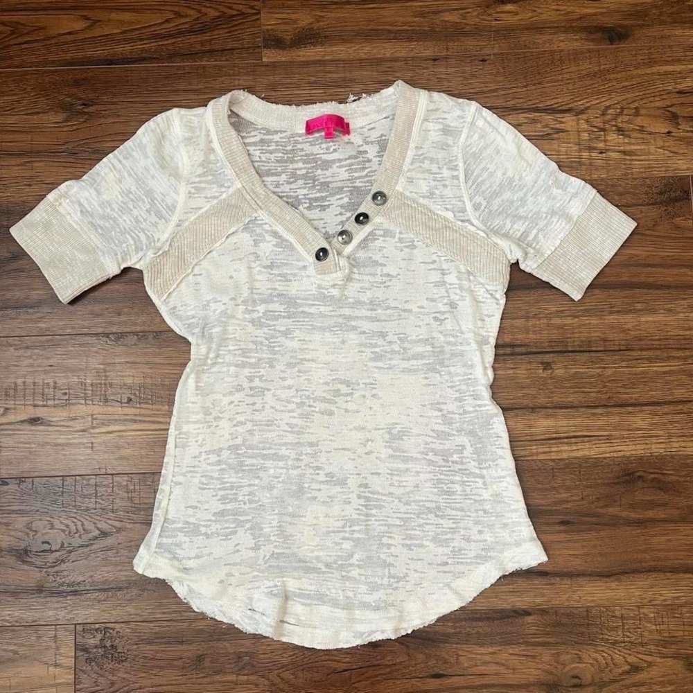 Almost Famous Burnout Henley Top Cream Short Women Small Streetwear Y2K Casual